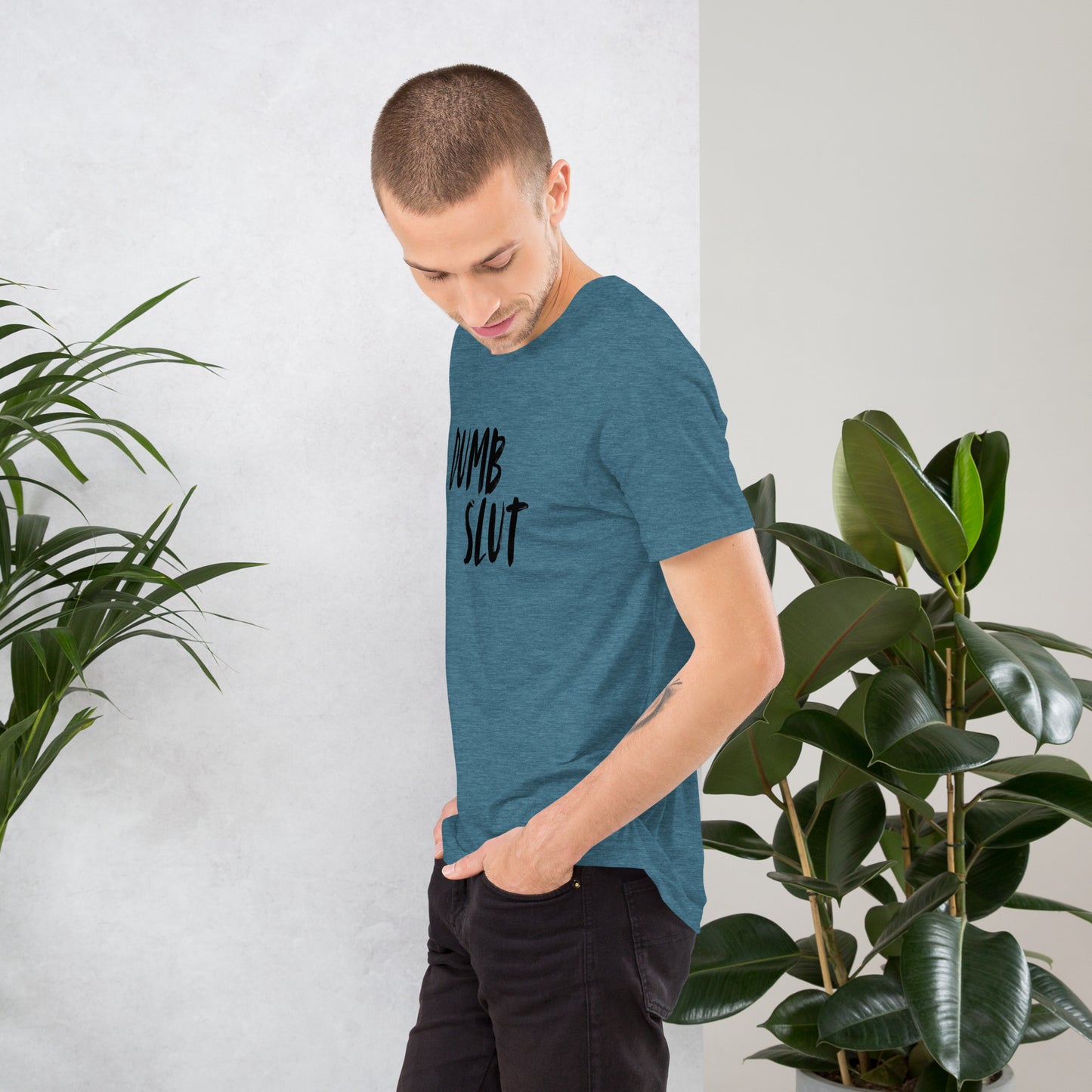 DUMB SLUT Tee
