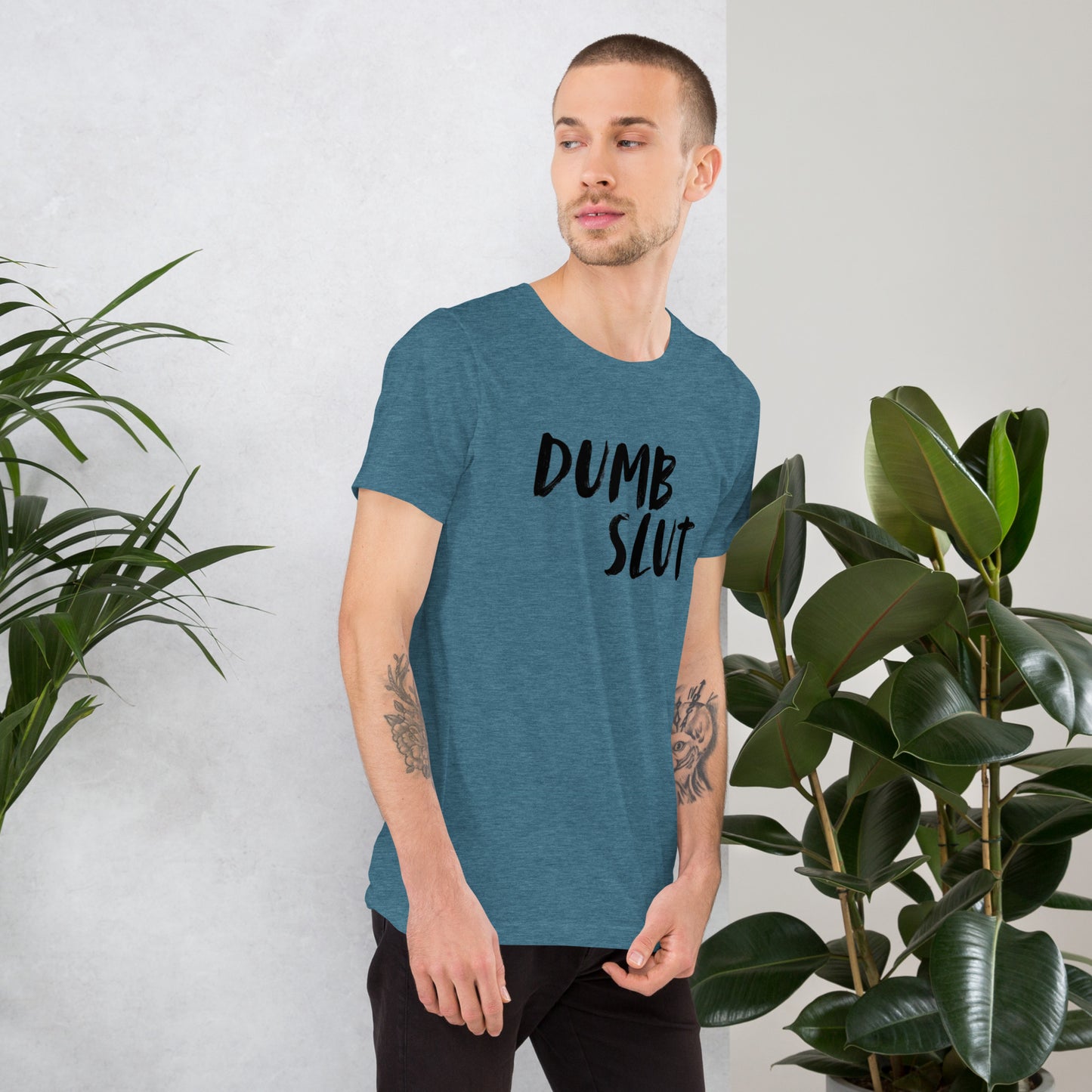 DUMB SLUT Tee